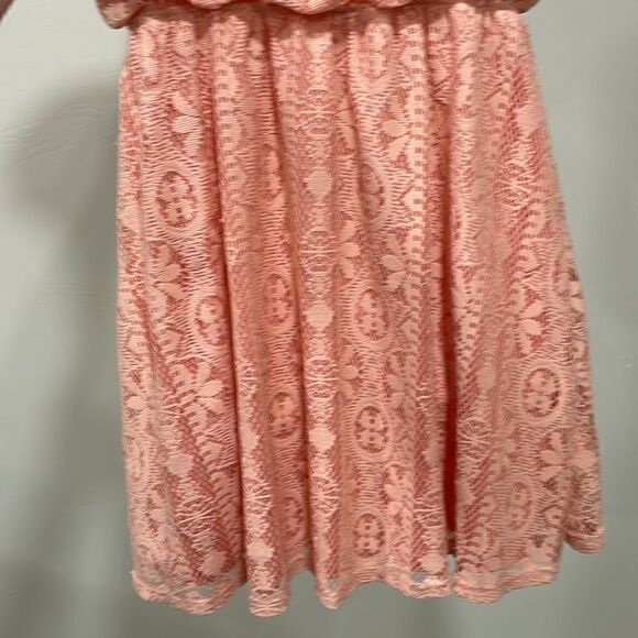 Ya Los Angeles peach lace overlay dress. Size L. 12/14. - Picture 6 of 9